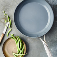 Fry Pans & Skillets