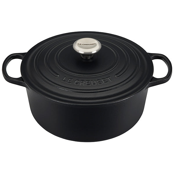 Le Creuset Signature 5.5 Quart Round Dutch Oven