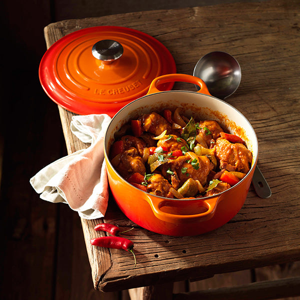 Le Creuset Signature 5.5 Quart Round Dutch Oven